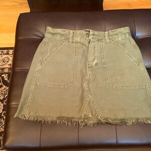 American Eagle mini skirt